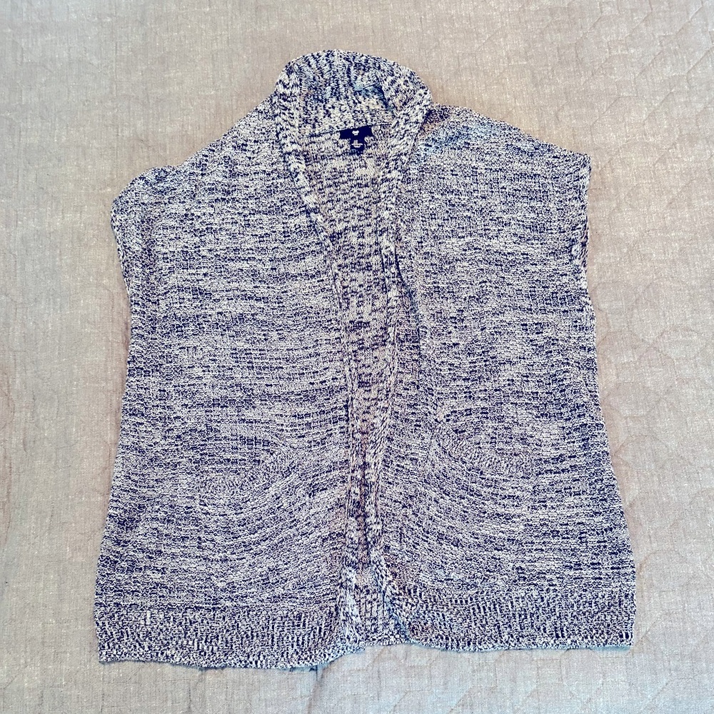 Navy and white heathered sleeveless lightweight open-front sweater